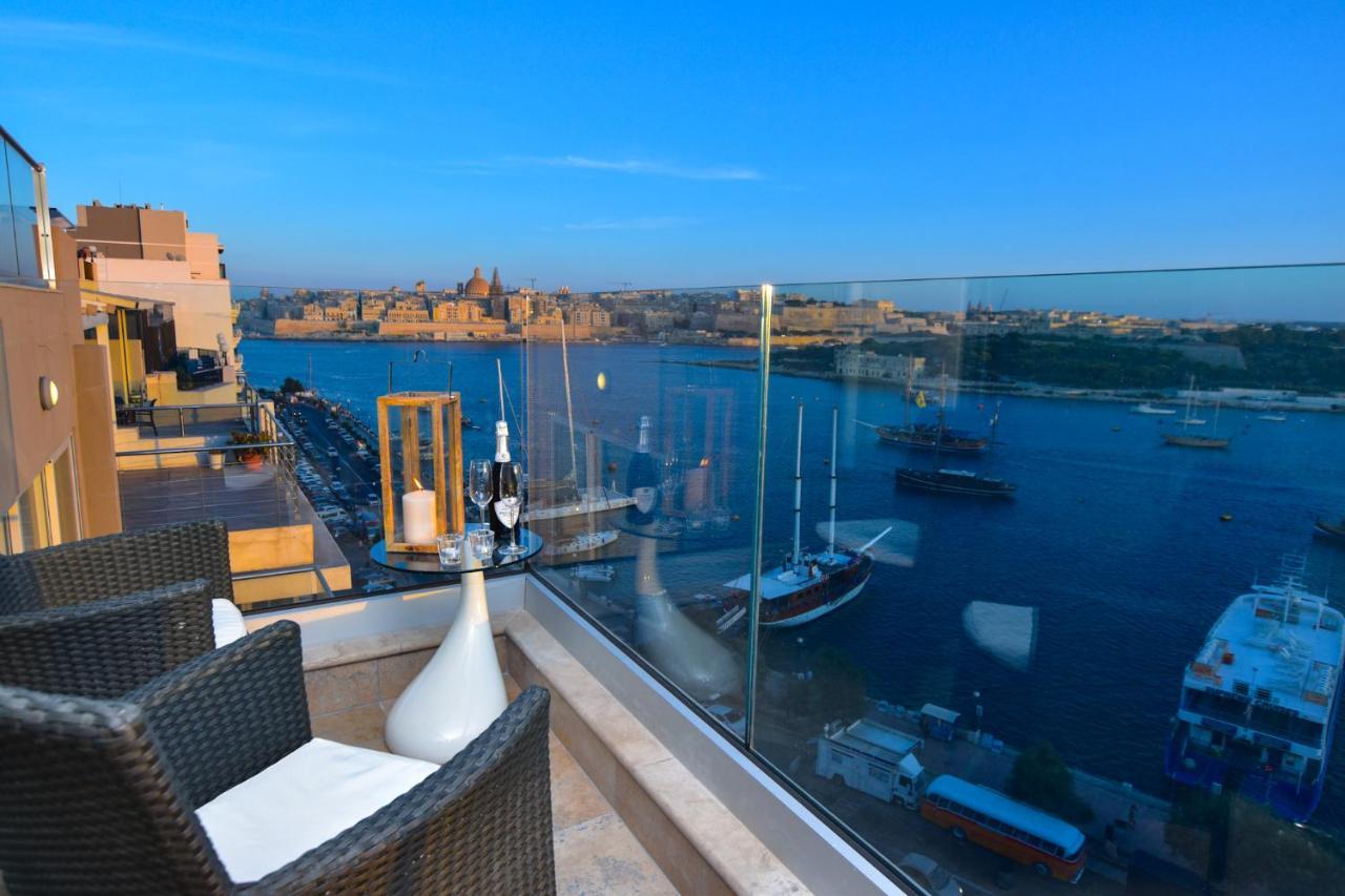 Unique Seafront Triplex Penthouse With Panoramic Bedroom & Rooftop Jacuzzi Overlooking Valletta Sliema Exterior foto