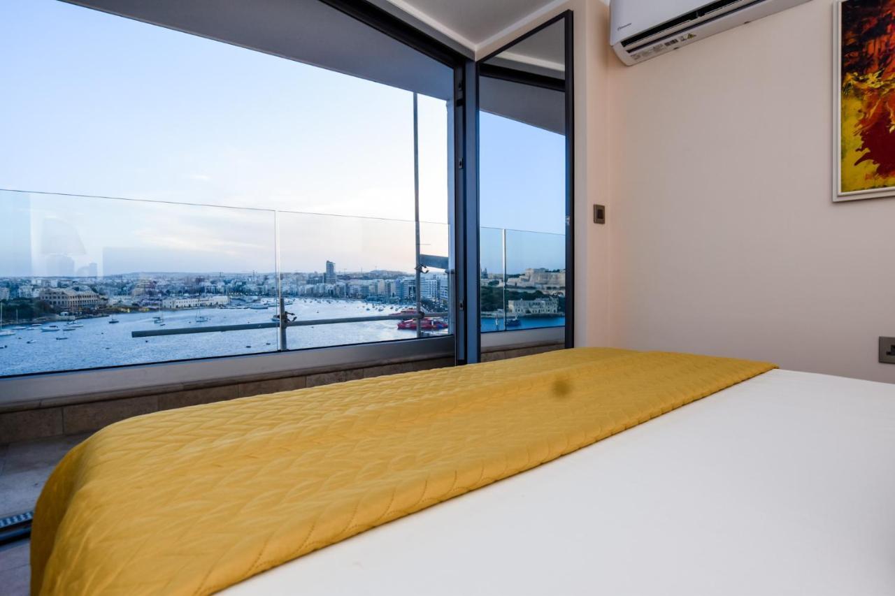 Unique Seafront Triplex Penthouse With Panoramic Bedroom & Rooftop Jacuzzi Overlooking Valletta Sliema Exterior foto