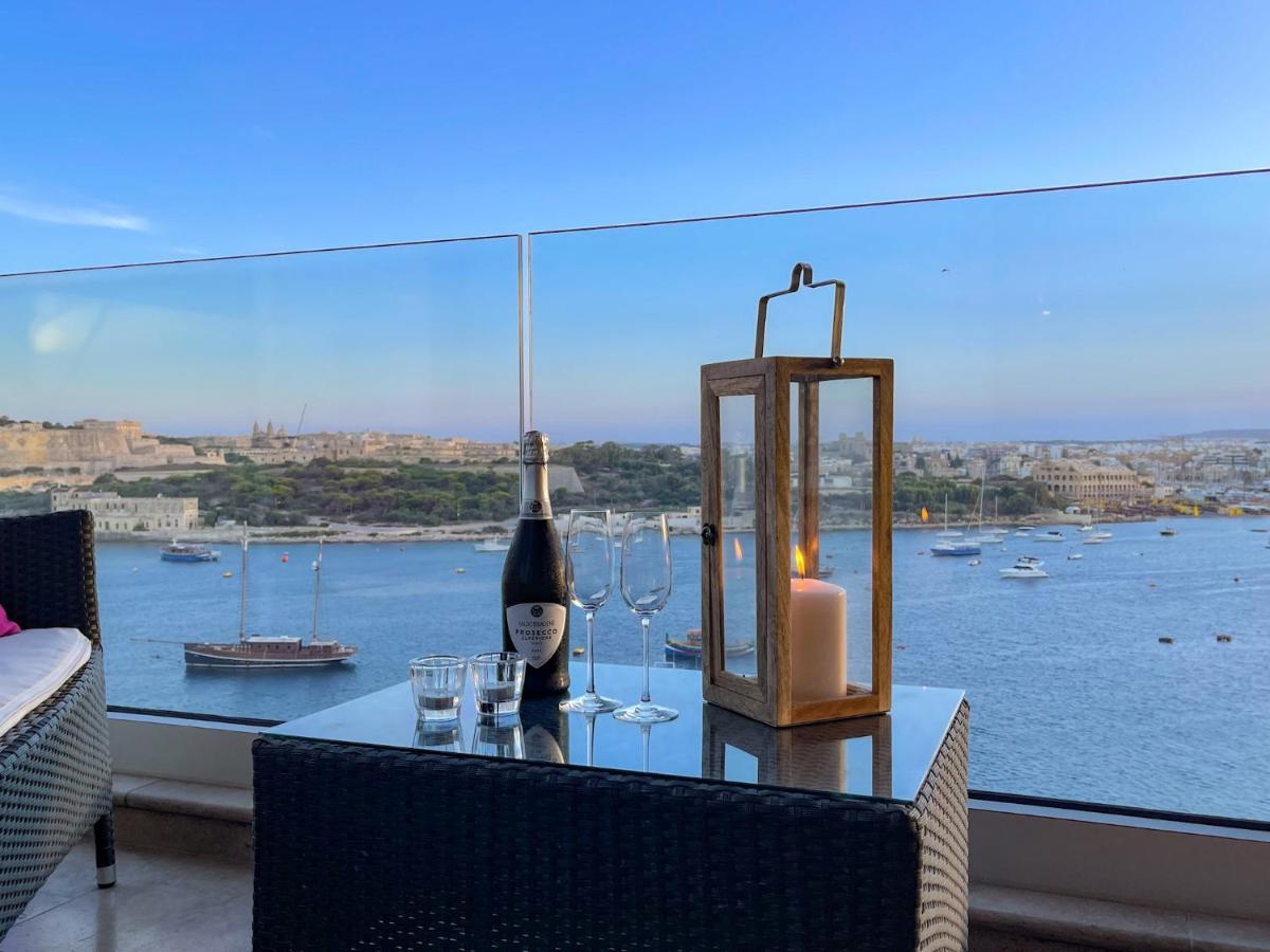 Unique Seafront Triplex Penthouse With Panoramic Bedroom & Rooftop Jacuzzi Overlooking Valletta Sliema Exterior foto